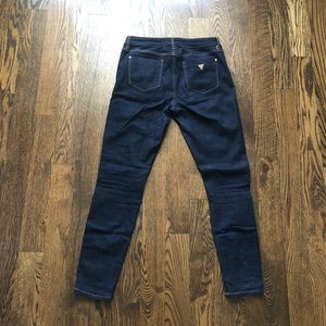 GUESS mid rise skinny jeans dark wash